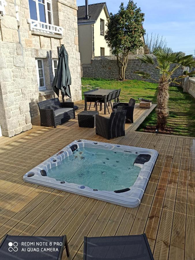 Luxueuse Villa Au Pied Du Chateau דינאן מראה חיצוני תמונה